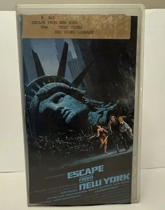 Escape From New York VHS 1981~Kurt Russell, Van Cleef, John Carpenter PreOwned - Picture 1 of 5