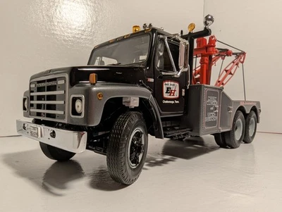 First Gear Ernest Holmes 1/25 Scale Diecast Tow Truck - Image 1 of 4