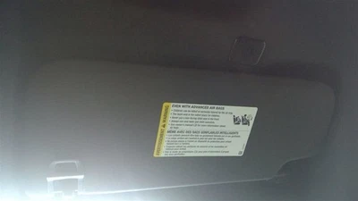 Passenger Sun Visor With Illumination Fits 19-23 SILVERADO 1500 PICKUP 1467151 Foto 1 de 4