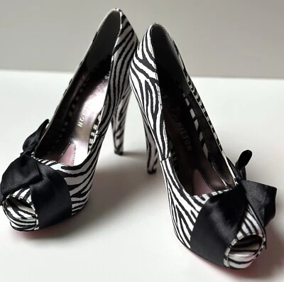 Paris Hilton Destiny Womens Size 9M Black&White Open Peep Toe High Heel Shoes - Image 1 of 4
