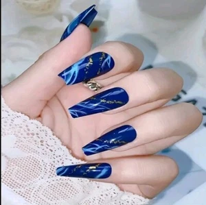 Long Ballet Fingernails Blue Flame Gold Foil Marble Pattern Glue Nail Reusable - Bild 1 von 8