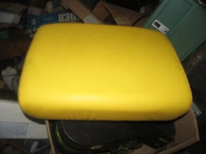 John Deere Tractor seat cushion 60 620 630 70 720 730 - Picture 1 of 2
