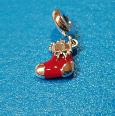 Pandora Festlicher Weihnachtsstrumpf Charm (796387EN39) - Bild 1 von 3