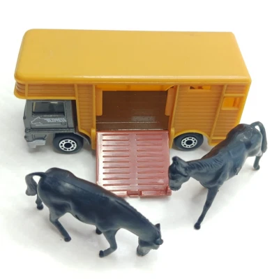 Remolque Matchbox 1977 camión de carga para caballos Bedford Express con 2 caballos sueltos en muy buen estado raro Foto 1 de 4