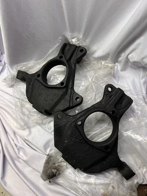 2” Drop Spindle Knuckle Set 4.3L V6 For 07-14 GMC SIERRA Silverado 1500 L&R - Image 1 of 4