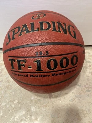 "Baloncesto interior clásico Spalding TF-1000 28,5""" Foto 1 de 4