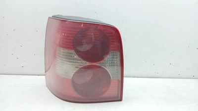 3B9945095AA FEU ARRIÈRE GAUCHE / 1071484 POUR VOLKSWAGEN PASSAT B5.5 VARIANT 3B - Photo 1/4