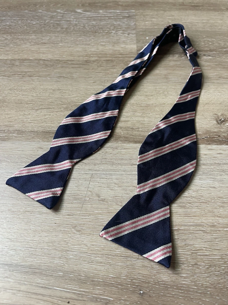 Pajarita De Seda Azul Marino Con Estampado Paisley · Olimpo · El Corte