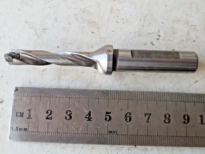 Iscar carbide tipped drill no DCN - 080 - 040 - 12A 5D - Picture 1 of 3
