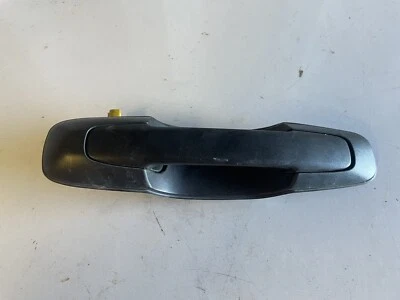 Suzuki Grand Vitara TIRADOR DE LA PUERTA LADO DEL CONDUCTOR F/S MK2 1998-2004  Foto 1 de 4