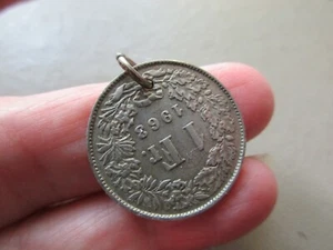 VINTAGE HELVETIA 1963 1 SWISS FRANC SILVER TONE HOLED FOB CHARM PENDANT BRACELET - Picture 1 of 2