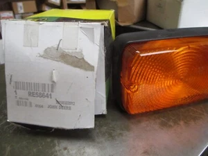 John Deere RE58641 Rear Warning Tail Lamp - Picture 1 of 3