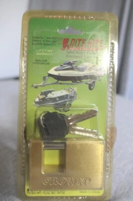 NEW Rite-Hite Outdoor D-Shape Solid Brass Padlock Hardened Steel Shackle w Keys - Image 1 of 4