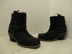 Asos schwarze Harness-Stiefeletten aus Leder Damengröße 7 - Bild 1 von 9