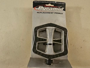 NOS Pyramid #41349 BMX Block Pedals...9/16"...Cruiser...Tank Bike...Bicycle - Picture 1 of 5