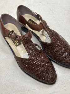 IPANEMA Womens 6.5 Brown Woven Leather T-Strap Strappy Sandals Flats 6.5 Brazil - Picture 1 of 12