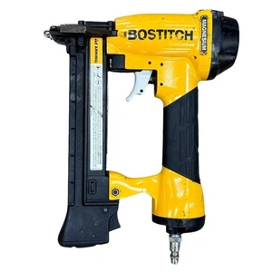 Bostitch LHF97125-2 20 Stärke 1" pneumatischer Bodenbelag Hefter mit Magnesiumkörper - Bild 1 von 2