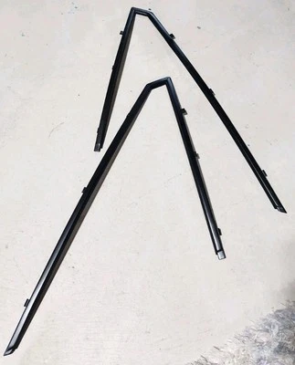 Par de escotillas Mustang 79-86 cuarto ventana metal moldura hatchback OEM  Foto 1 de 4