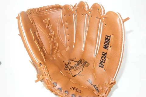 MINT Vintage Greenville Braves Baseball Gloves Special Model American Federal Cover