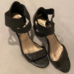 Moda Spana Black Leather Strappy Sandals with Elastic Ankle Straps, Size 9 - Picture 1 of 6