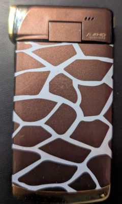 DXG-5COV Full HD CMOS 5MP Camera and Camcorder Cheetah Print W/Matching Case - Image 1 of 4