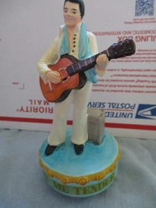 Love Me Tender Elvis Presley Revolving Wind Up J.S.N.Y Spieluhr Figur 70er Jahre - Bild 1 von 7