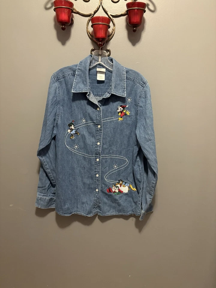 Top de mezclilla bordado manga larga vacaciones Navidad Shopping Disney talla grande Foto 1 de 4