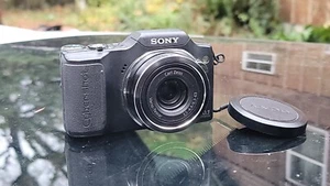Sony DSC-H20 10.1MP Digital Camera Black CLEAN LENS No Charger - Picture 1 of 6
