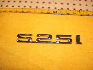 Tapa de cubierta trasera BMW E34 525i serie 5 PLÁSTICO 525i GENUINA OEM 1 emblema solamente, 525i - Imagen 1 de 12