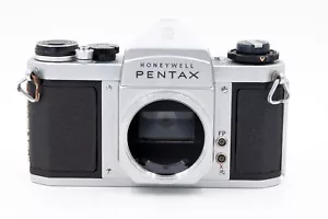Cuerpo de cámara réflex de película cromada Pentax H3v de 35 mm, para repuestos o reparación - Imagen 1 de 5