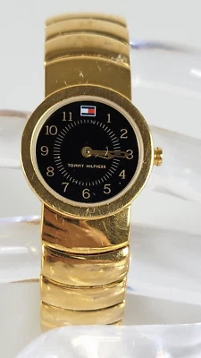 Reloj Tommy Hilfiger Tono Dorado Esfera Negra Redonda F80120 23mm Brazalete Brazalete Foto 1 de 4
