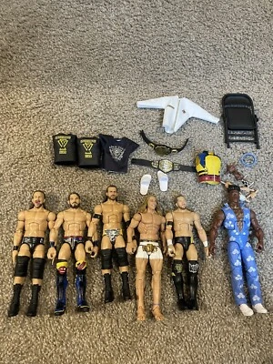Lote Wwe Elite Personalizado NXT Adam Cole Chase Variante Johnny Gargano Era Indiscutible Foto 1 de 2