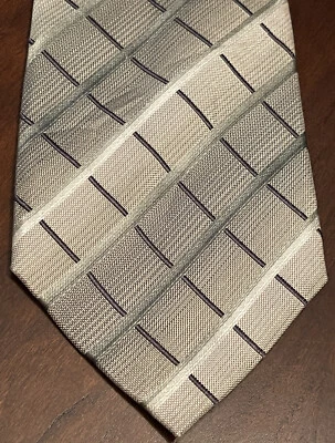 Gravata masculina verde feita à mão 100% seda feita na China Alfani - Imagem 1 de 4