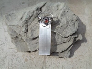 Selenite+ Red Garnet Pendant Antique Style-Moon Goddess+Earth Energy-A Beauty! - Picture 1 of 10