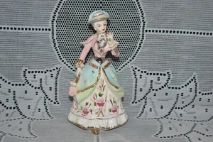 Vintage Originale ARNART 7833 Bella Signora Statuina che tiene Rosa ~ Giappone - Foto 1 di 10