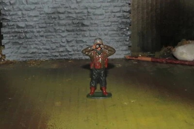 SCARCE LEAD TOY TIMPO SOLDIER OBSERVER W/BINOCULARS #9002-ENGLAND-1940-50 Foto 1 de 4