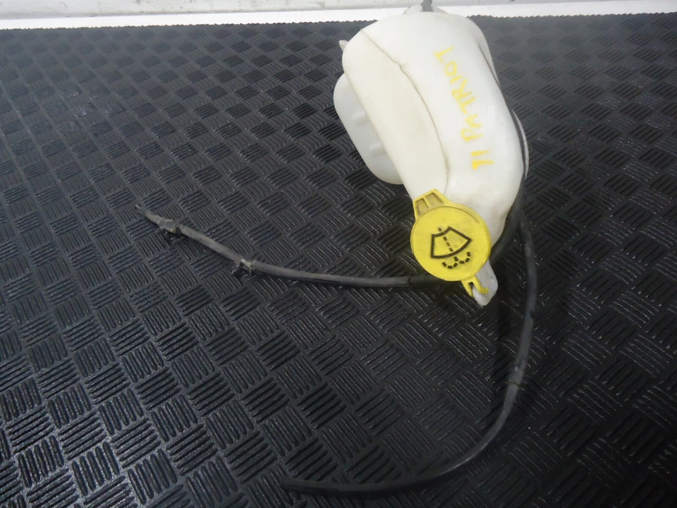 Jeep Patriot 2007-2017 depósito de líquido parabrisas Foto 1 de 4