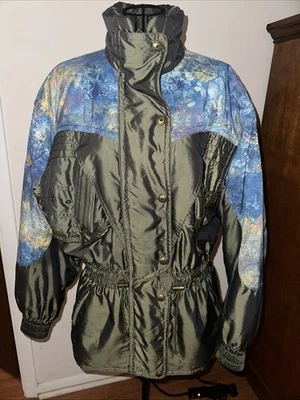 Descente Green Gold 女式隔热滑雪夹克 10 码二手状况完好复古 90 年代 — 第 1/4 张图片