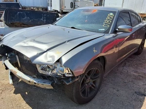 Passenger Right Front Spindle/Knuckle RWD Fits 05-11 300 1097442 - Picture 1 of 12