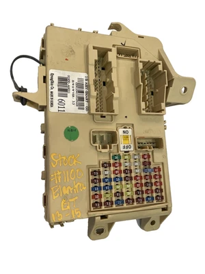 Caja de conexiones de fusibles OEM #91950-A6011 para Hyundai Elantra GT 2013-2015 Foto 1 de 4