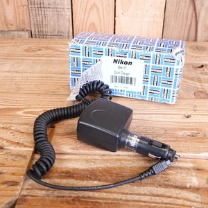 Genuine NIKON MH-17 CAR BATTERY CHARGER - Picture 1 of 5