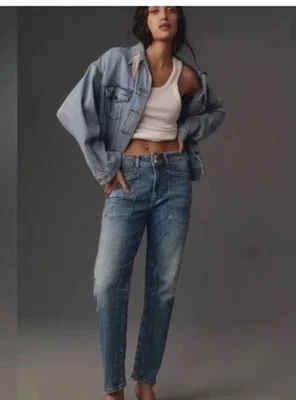 Pantalones de mezclilla relajados de tiro medio Anthropologie Pilcro Lonnie Wash The Wanderer 27 Foto 1 de 4