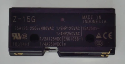 Pin Plunger Snap Action Switch Omron  Z-15G 15 Amp SPDT Solder Term 2KRL2 - Image 1 of 4