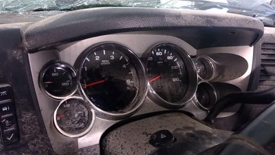 Medidor de velocímetro usado se adapta a: Chevrolet Silverado 2500 2012 camioneta clúster MPH Estados Unidos Foto 1 de 4