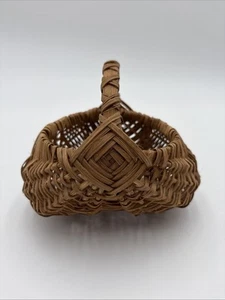 Primitive Woven Oak Splint EGG GATHERING BUTTOCKS BASKET Handle Small 7.25”x6”x5 - Picture 1 of 10