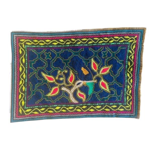 "Tapiz de ayahuasca bordado a mano Shipibo | tela de altar | pieza única 23""x16" - Imagen 1 de 2
