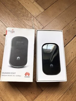 Huawei E587 Mobile 3G Modem With Charging Cable In Box Neuf - Immagine 1 di 3