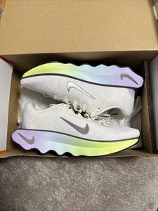 Taglia UK 6 - Scarpe da corsa Nike Motiva Sail SE nere e bianche da donna - prezzo consigliato £ 100! - Foto 1 di 24