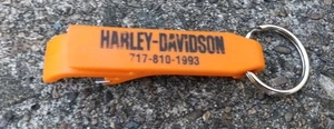 Harley Davidson Schlüsselanhänger Flaschenöffner 7178101993 orange Vintage  - Bild 1 von 3