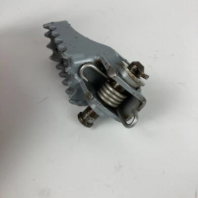 KTM 640 LC4 Supermoto SM 2003-2004 RH RIGHT FRONT FOOT PEG REST - Imagem 1 de 4